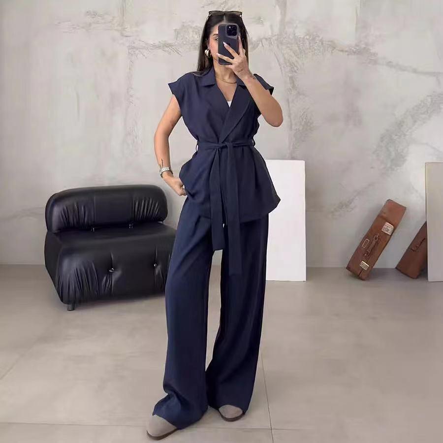 2026 Women's Fashion Sleeveless Turn-Down Collar Top & High Waist Two-Piece Set - Solid Color Autumn Collection