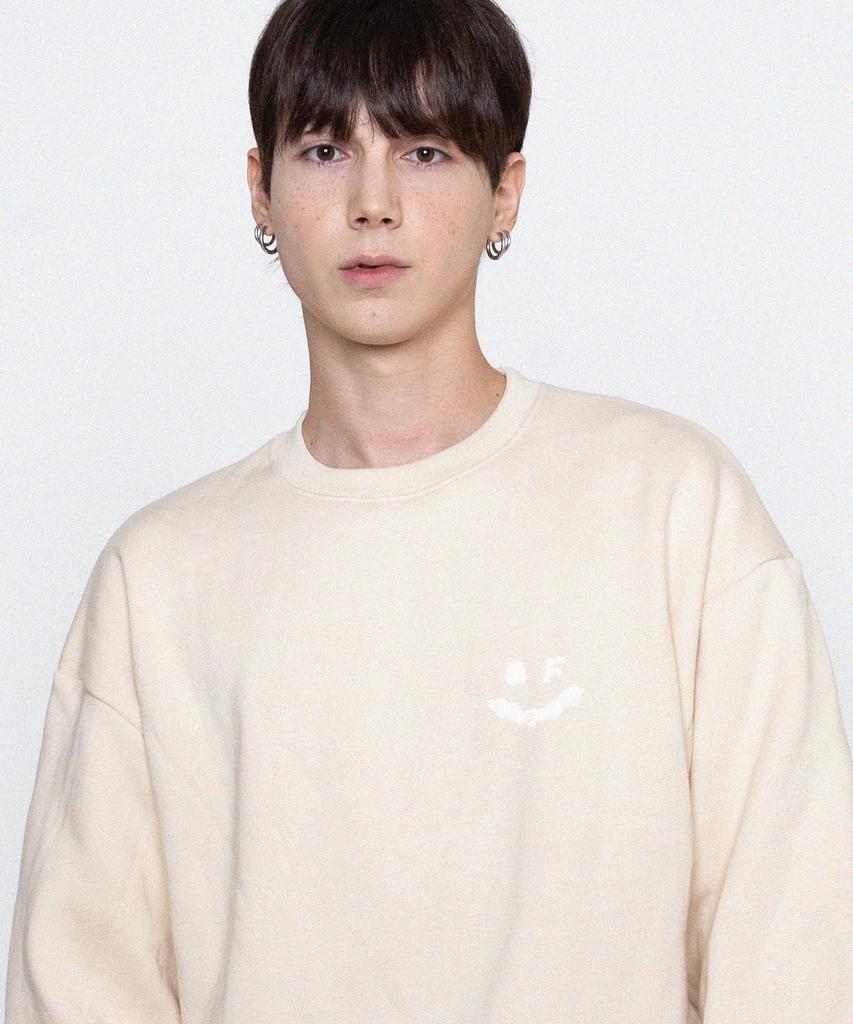 GRAVER [Unisex] Small Cloud Drawing Smile Sweatshirt_Cream