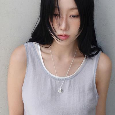 PONY PRESS CLUB Shell Whisper Necklace