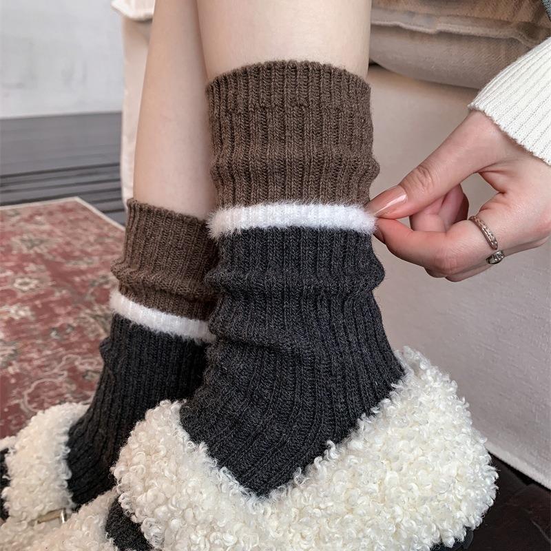Thickened Autumn and Winter Retro Wool Socks for Women's Fashion, Color-blocked Mink Fleece Warm Mid-calf Socks