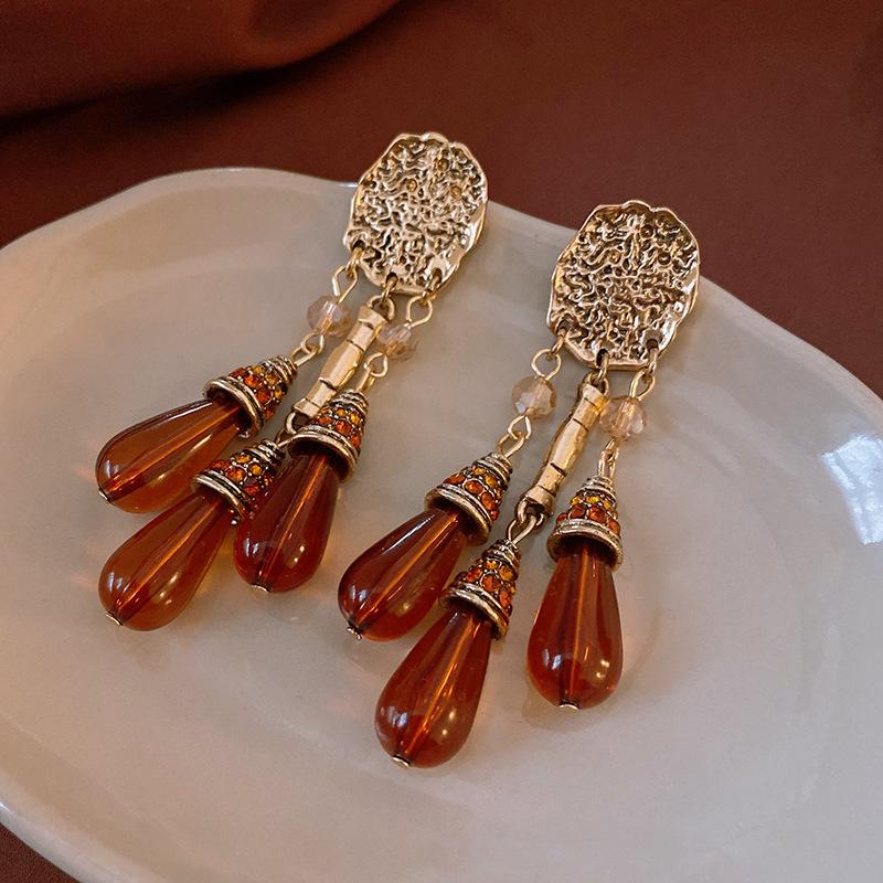 Medieval Vintage Silver Needle Retro High-end Earrings Light Luxury Versatile Earrings Court Style Niche Earrings