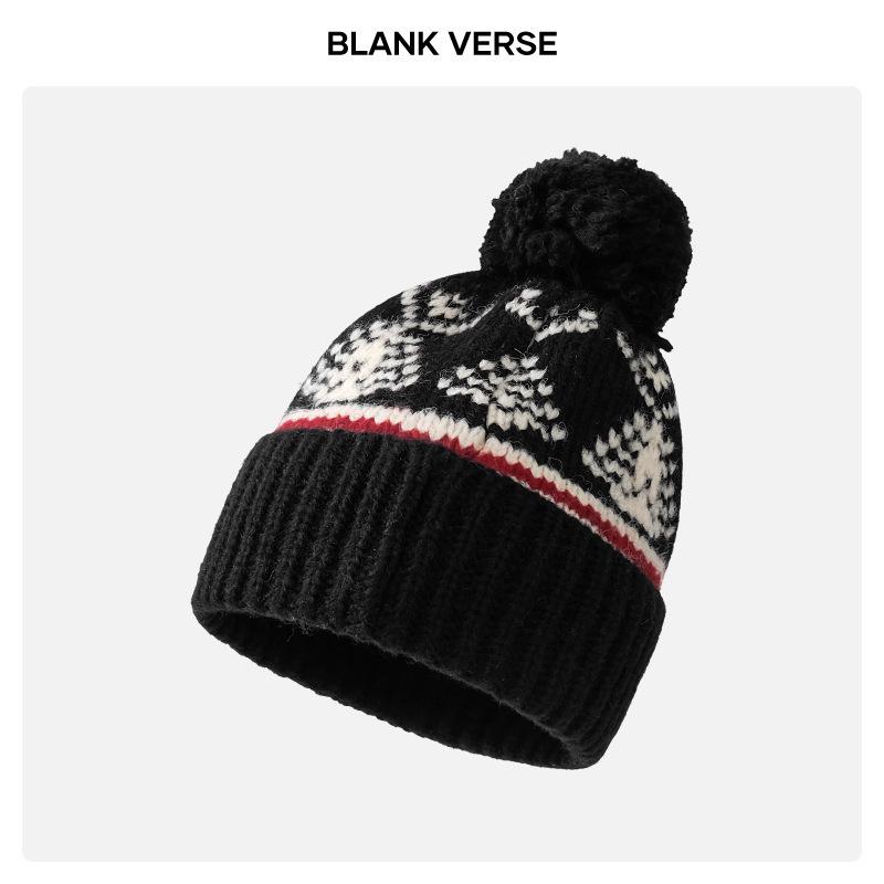 Fair Island contrasting color knitted wool hat women's season versatile big head circumference showing face small ear protection warm pullover hat