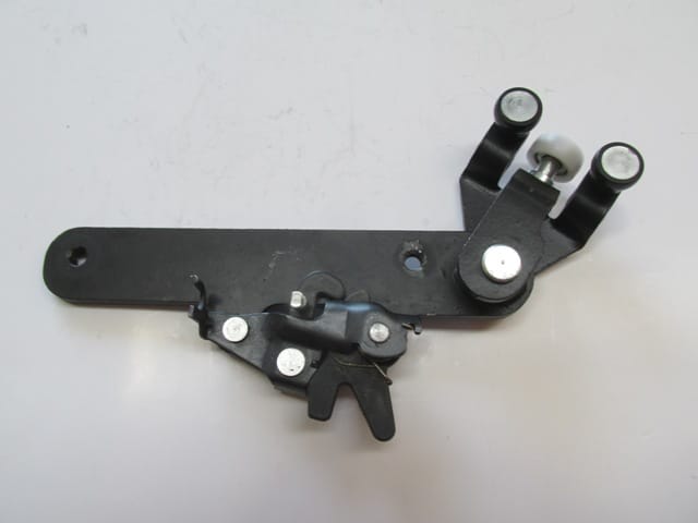 

For Fiat Doblo 2015-2022, left sliding door lower rail connection Oem 52062455