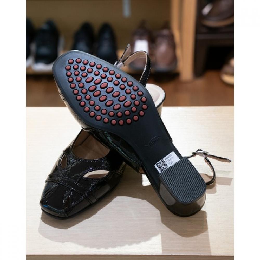 Vainer Women Black Sandals 134a