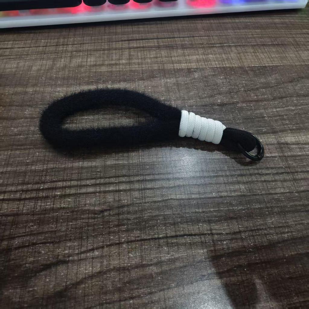 Creative Plush Mobile Phone Wrist Lanyard - Fashionable Anti-Drop Keychain with Single Buckle for Autumn and Winter