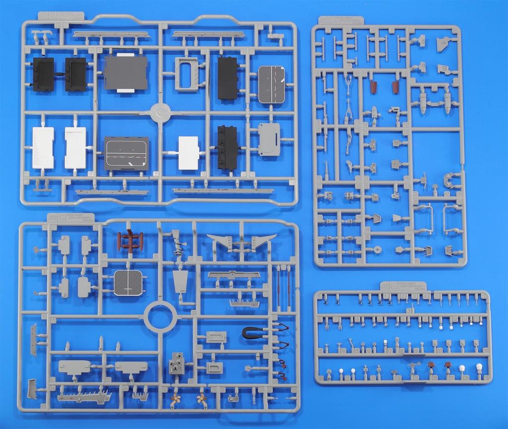 Skywave Series JMSDF Destroyer Kaga 2024 Plastic Model JP21 Pit-Road 1/700 DDH-184 Pre-painted (Ship)