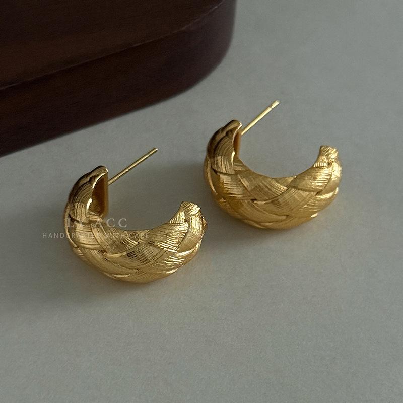 Metal Three-dimensional Woven C-shaped Earrings, Earrings, Light Luxury, Retro Fashion, High Sense of Leisure, Daily Commuter Earrings, Women