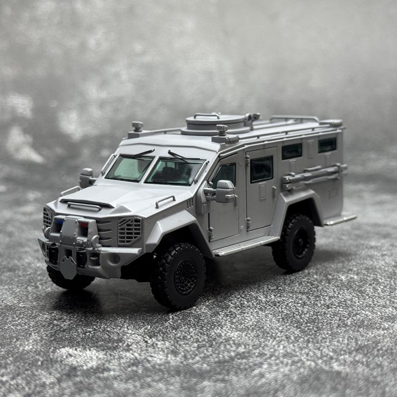 MVA models diecast Collection 1/64 scale SWAT Armored Vehicle with Figure Alloy Car Model Of Holiday Gifts Company Gifts