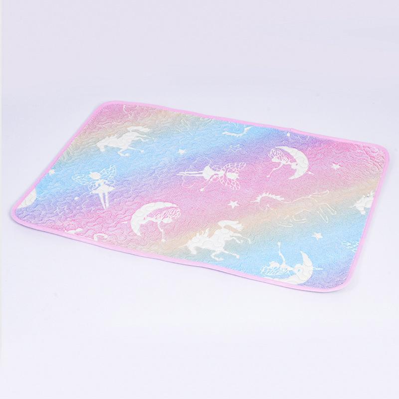 Winter Pet Urine Pad Breathable and Absorbent Dog Urine Pad Machine Washable Non-slip Urine Pad Training Urine Pad Luminous Mat