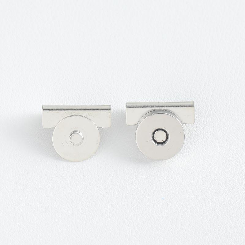 Strong Magnetic Snap Buckle for Leather Bags: Hidden No-Sew Clasp Accessory