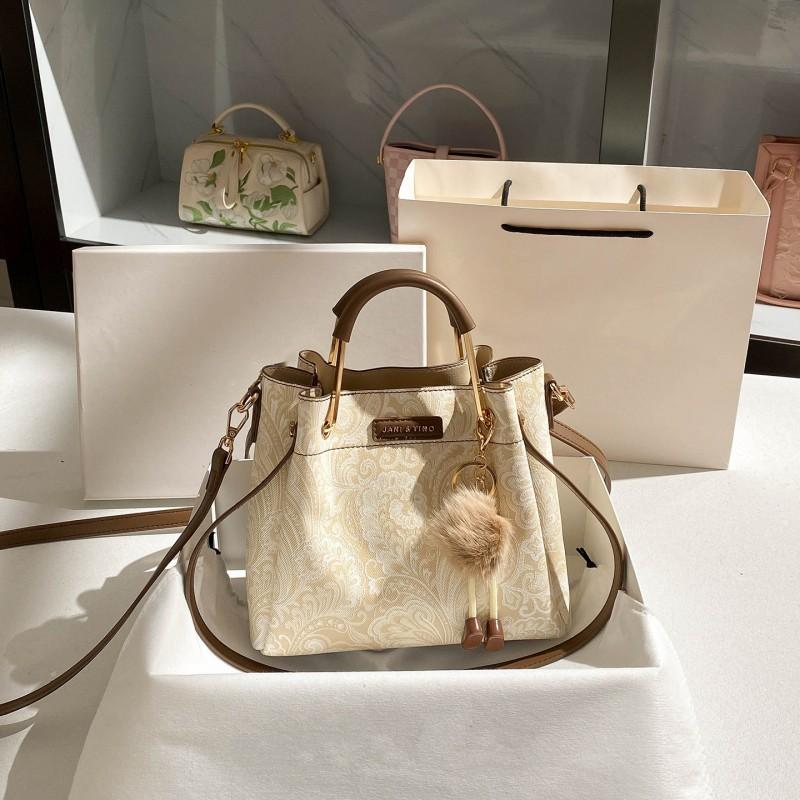 High-end Fashionable All-matching Casual Cross-body Bag Large-capacity Western-style Niche Light Luxury Bucket