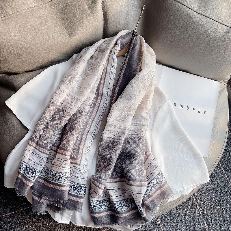 

Модный женский квадратный вискозный шарф Ацтекский геометрический с бахромой Хиджаб шали и накидки Женские фуляры Эшарп Дизайнерский 130*130 см