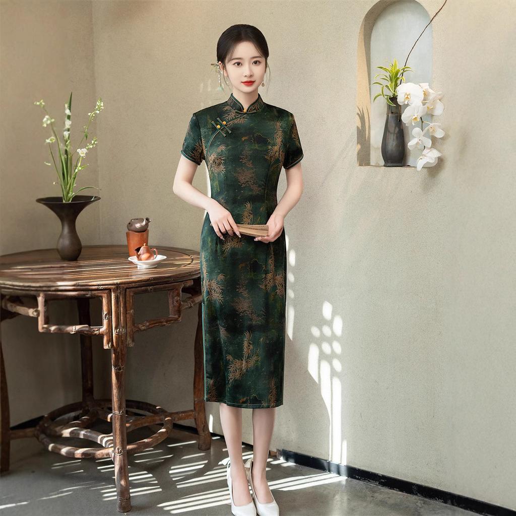 1011 spring and summer new imitation acetic acid jacquard short-sleeved retro improved daily cheongsam skirt medium and long looking thin