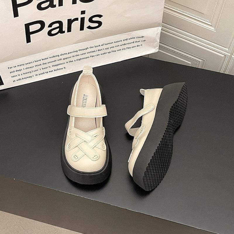 

Ретро британский стиль, тонкие и удобные одинарные туфли для женщин на лето 2025 года, новые маленькие мужские туфли на утолщенной подошве и юбки для женской обуви 39