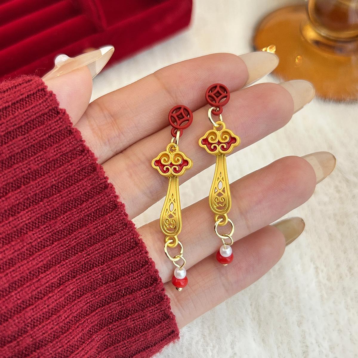 

Long National Style Fringed Earrings Light Luxury Little God Of Wealth Drop Glaze Retro Literary Auspicious Cloud Lucky Bag Stud Earrings Female
