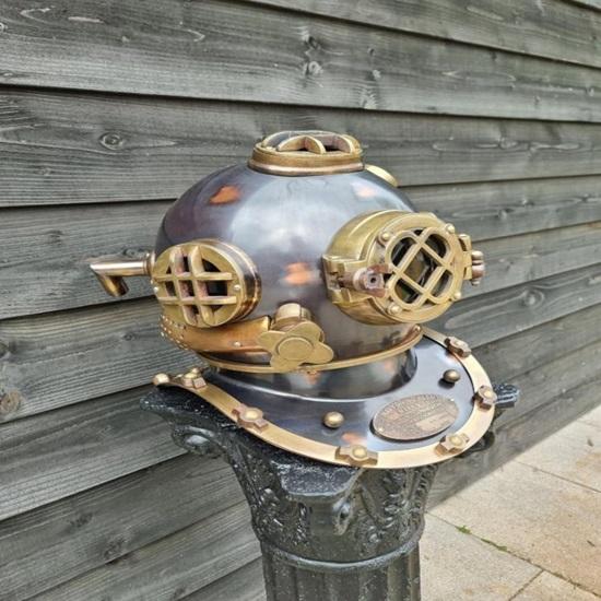 Brass Divers Helmet: U.S. Navy Mark V Replica Nautical Style