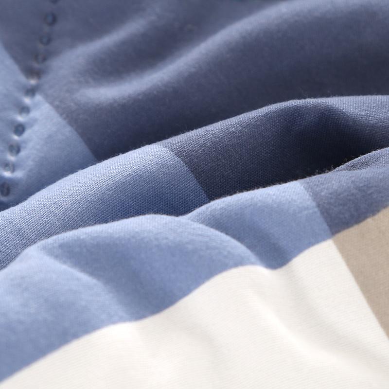 A Solid Color Spring/Summer Washed Quilted Blanket Bed Cover Double Quilted 150180200 Single And Double Couple Bed Queen Summer