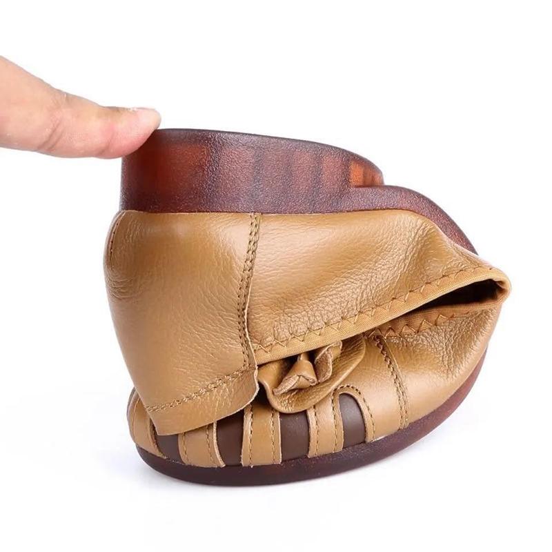 Äkta Läder Mjuka Botten Skor Medelålders Damskor Vår och Höst Halkfri Botten Rund Tå Platt Botten Låg Utskärning Damskor