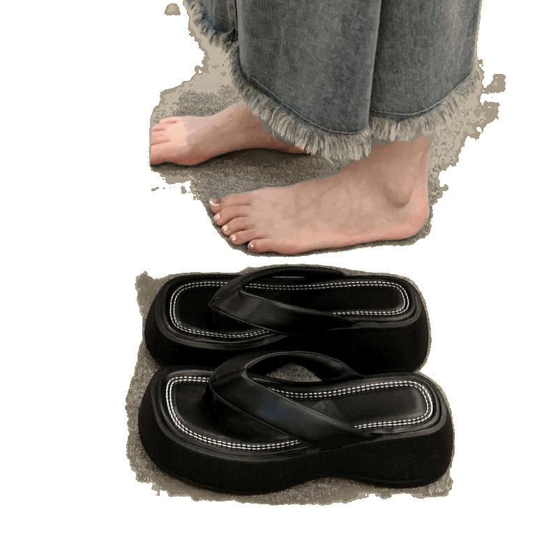 Versatile, Comfortable and Simple Thick-soled Beach Outer Wear Women's Models 2025 Summer New High-popularity Flip-flops Fashion Sandals