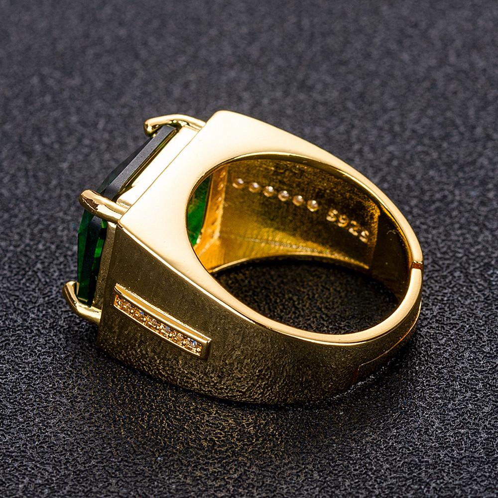 Vintage Zielony Kryształ Szmaragdowe Kamienie Szlachetne Diamenty Pierścionki dla Mężczyzn 18k Złoty Kolor Bague Biżuteria Bijoux Modne Akcesoria Prezenty Nowość
