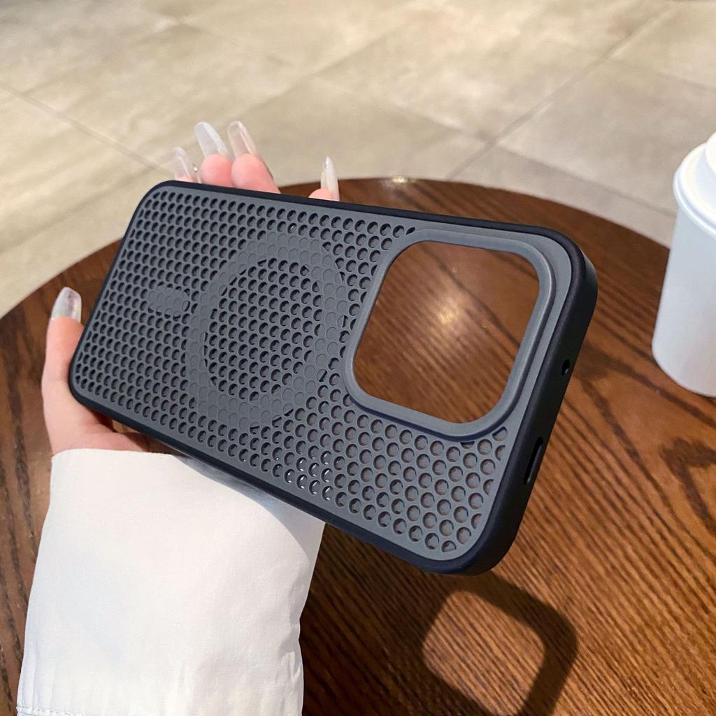 Simple Business Honeycomb Hole Two-color Heat Dissipation Magnetic Attraction Is Suitable for One Plus 15 Mobile Phone Case 1 + ACE6 Men's and Women'