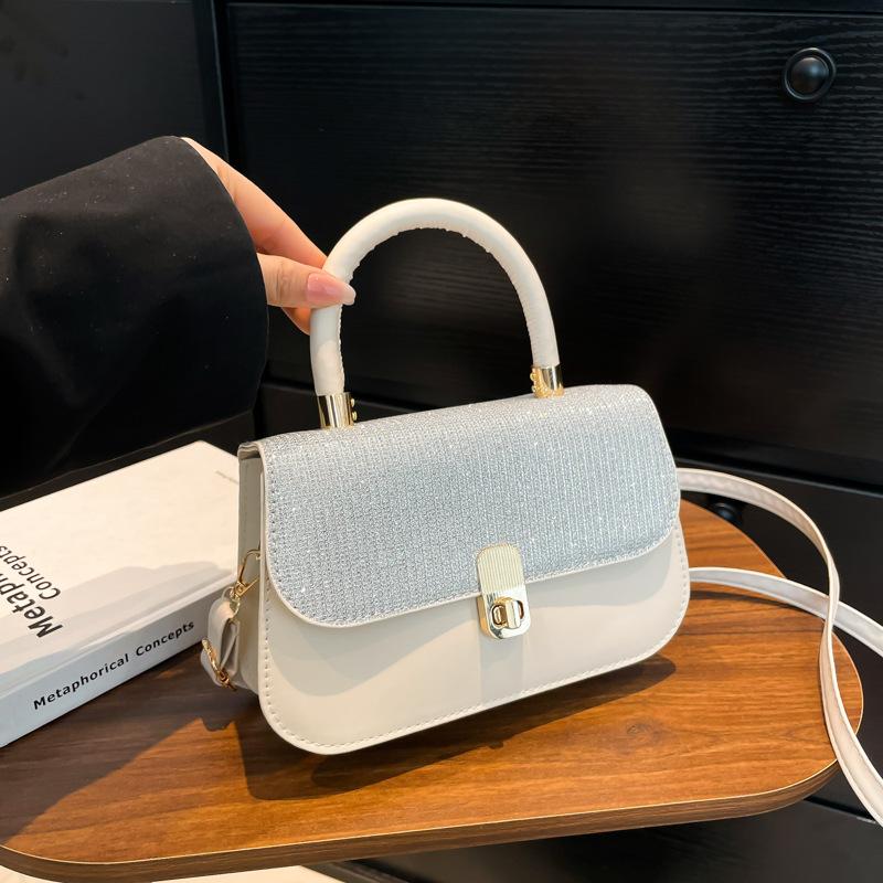 

2025 new retro portable small square bag summer sense simple texture crossbody shoulder bag hand carry fashion women s bag серебряный