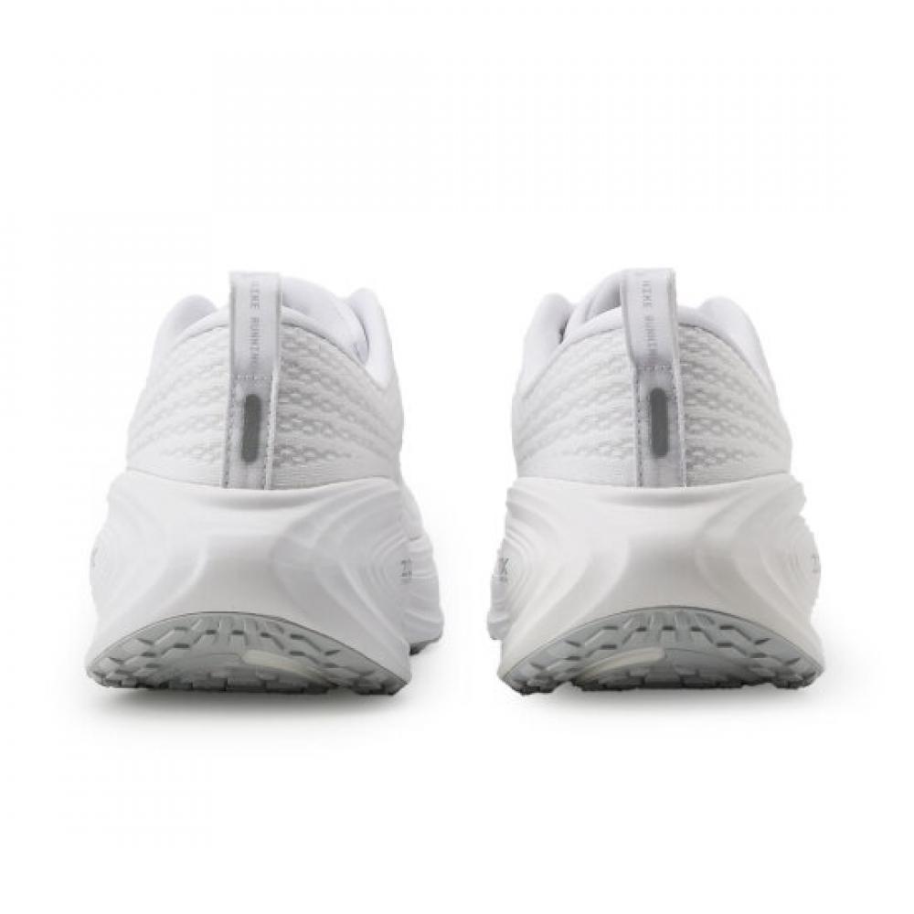Nike Vomero Plus Hv8150 102