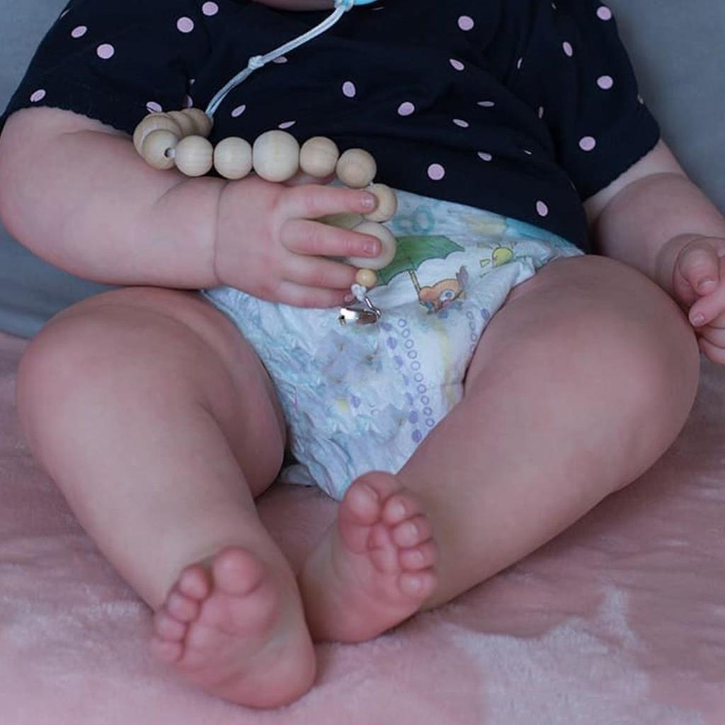 BZDOLL Realistická 60 cm Reborn spící panenka s 3D malbou kůže a cévních žil, 24 palcová měkká silikonová novorozená panenka, roztomilá holčička, dárek k narozeninám