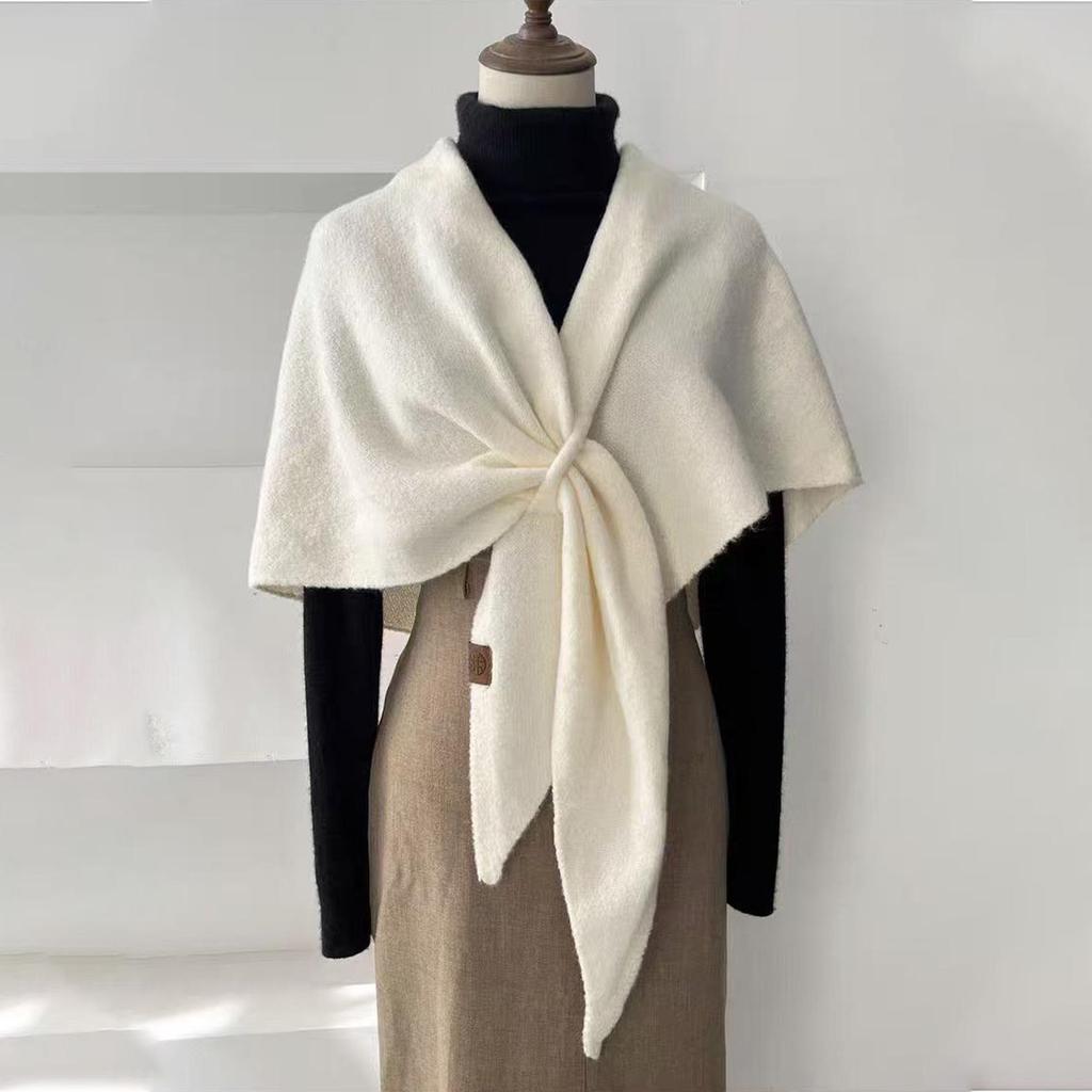 Damen Schwarzer Dreiecksschal aus Wollmischung: Vielseitig, Warm, Einfarbig für Herbst/Winter