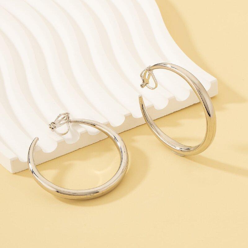 Women's Plain Hoop Clip On Earrings, Minimalist Non-Piercing Statement Earrings, European Style Sophisticated Versatile Jewelry