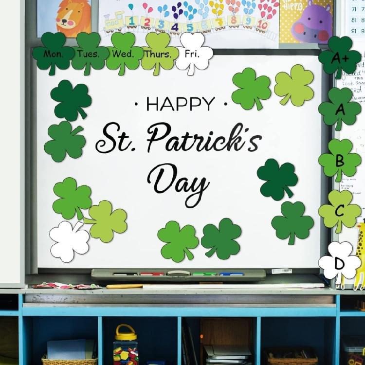 Green Clovers Cards Saint Patrick's Day Decorative Cards Bulletin Board Cards Lovely Shamrock Cards