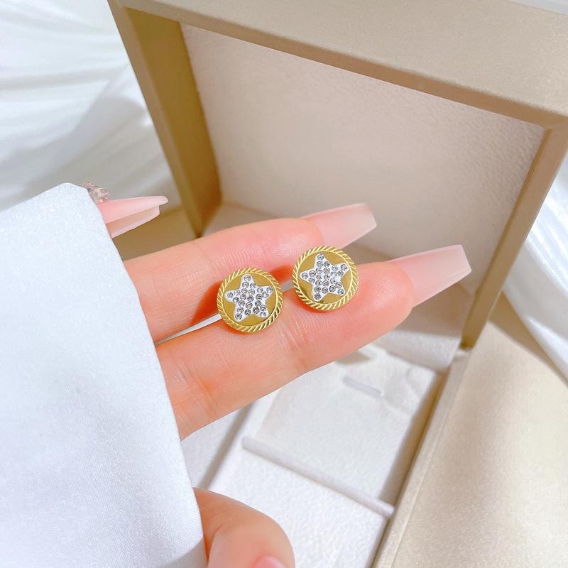 Round Pentagram Minimalist Stud Earrings Cold Men'S And Women'S Earrings Personality Temperament Banquet Earrings