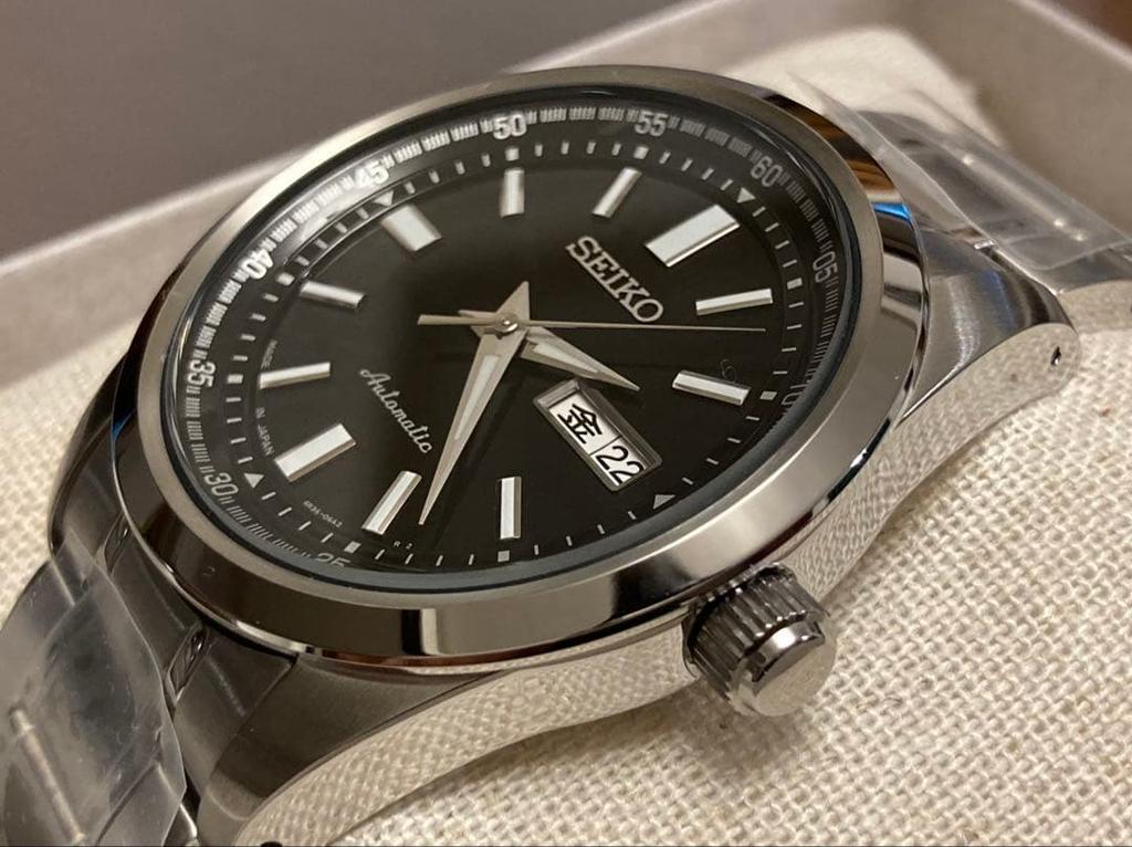 Mechanické náramkové hodinky Seiko s automatickým nátahem 4R36.