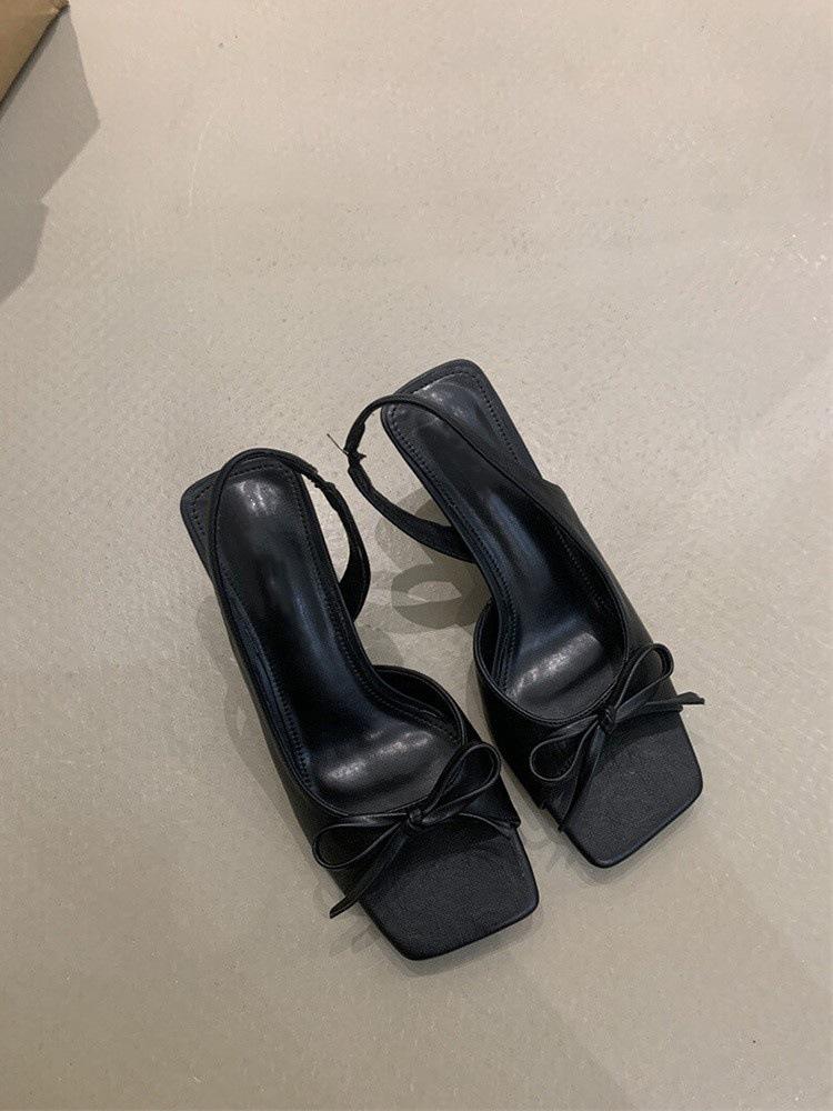 

Temperament socialite niche bow open-toed square head sandals women s high heels stiletto 35 чёрный