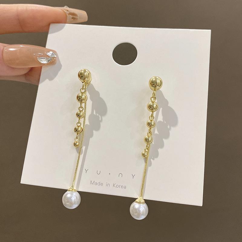 A two-wearing pearl pendant earring for women s cold wind temperament fringed long earrings exaggerated earrings