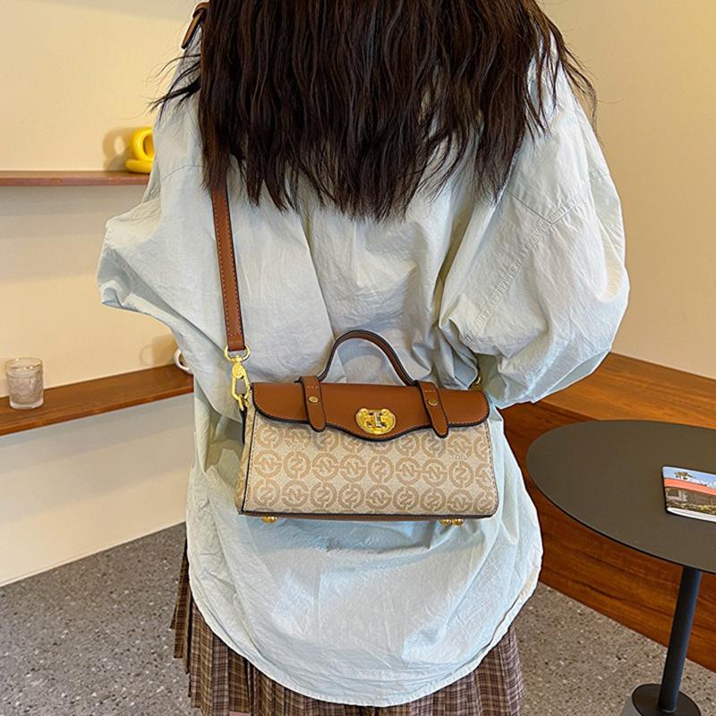 2024 New High-end Texture Retro Pillow Bag, Niche Design, Fashionable Temperament, Commuting One-shoulder Cross-body Women's Bag