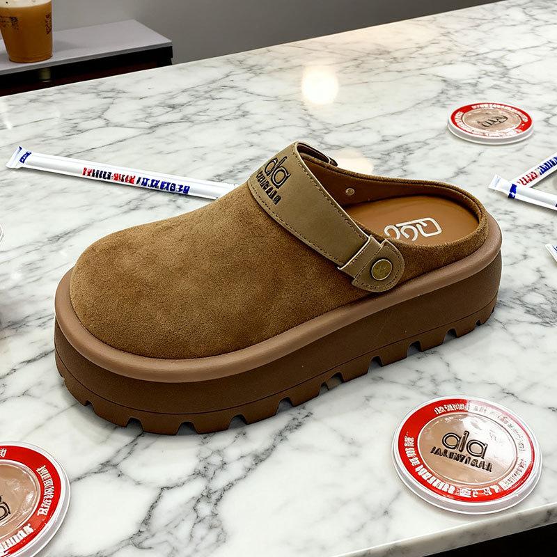 Retro kleine Mori Mode Hausschuhe Damenbekleidung 2025 Frühling und Herbst neue Muffin Dicksohle Bag Head Halbschuhe Tide