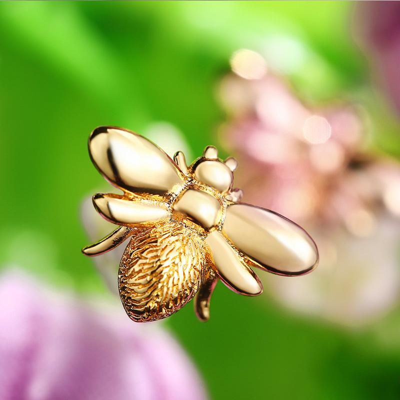 Huitan Creative Bee Stud Earrings for Lady Simple Stylish Animal Earrings Party Daily Wear Fashion Versatile Women Jewelry