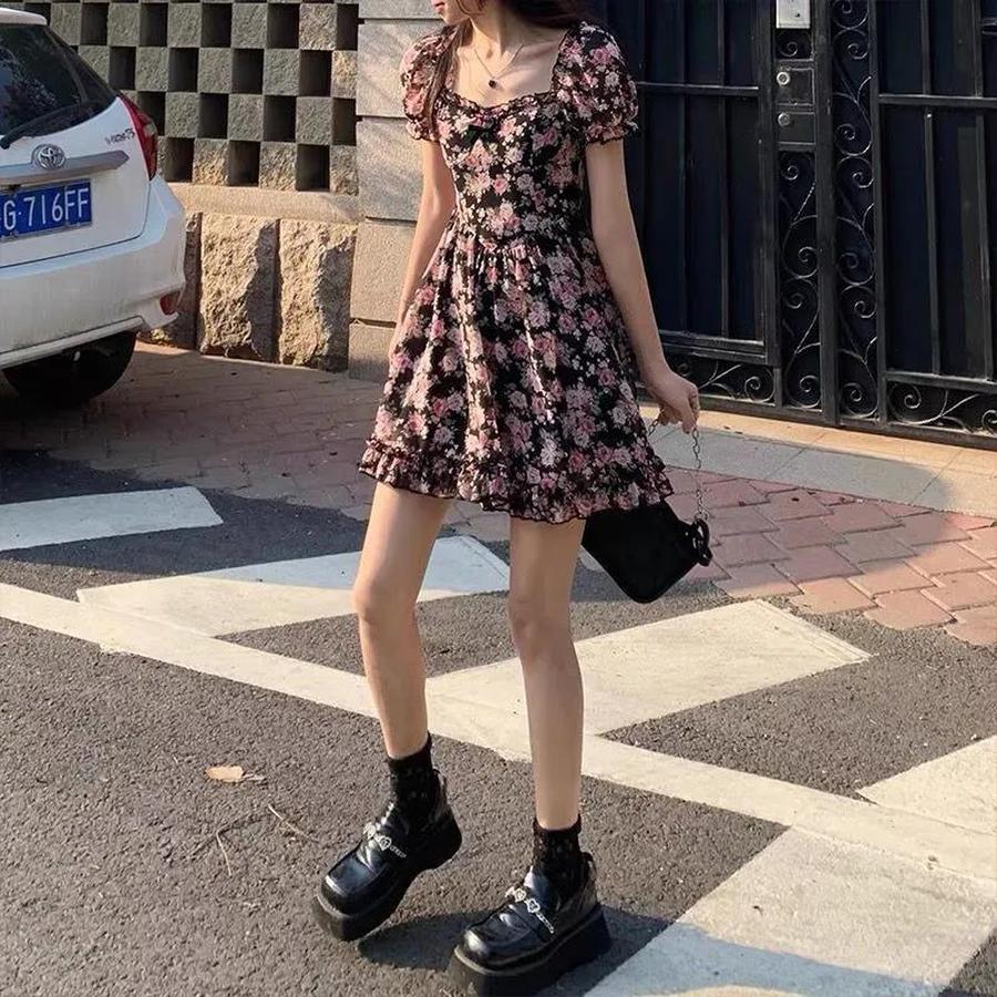 New French Floral Dress Summer Women's Fashion Square Neck Bubble Sleeve First Love Dress Pleated A-Line Mini Skirt