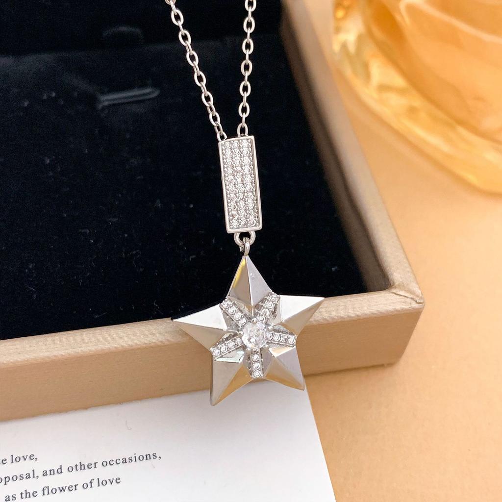 Necklace European, American moon star micro-inlaid zircon necklace accessories female niche personality light luxury high-end accessories