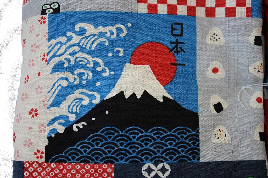 Chanchanko Hanten Hanten Hakaten Boys Best Patchwork Pattern Red Back Quilt Size 90cm 100cm 110cm 120cm Made In Japan [Japanese-Rudo] Children's