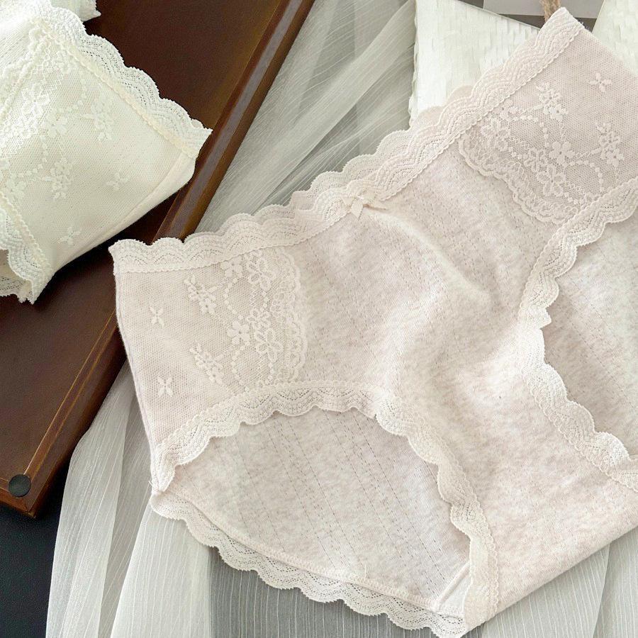 9366 Beautiful 3D Lace Jacquard Cotton Women's All-Cotton Class A Triangle Panties with Hip-Wrapping Extended Crotch