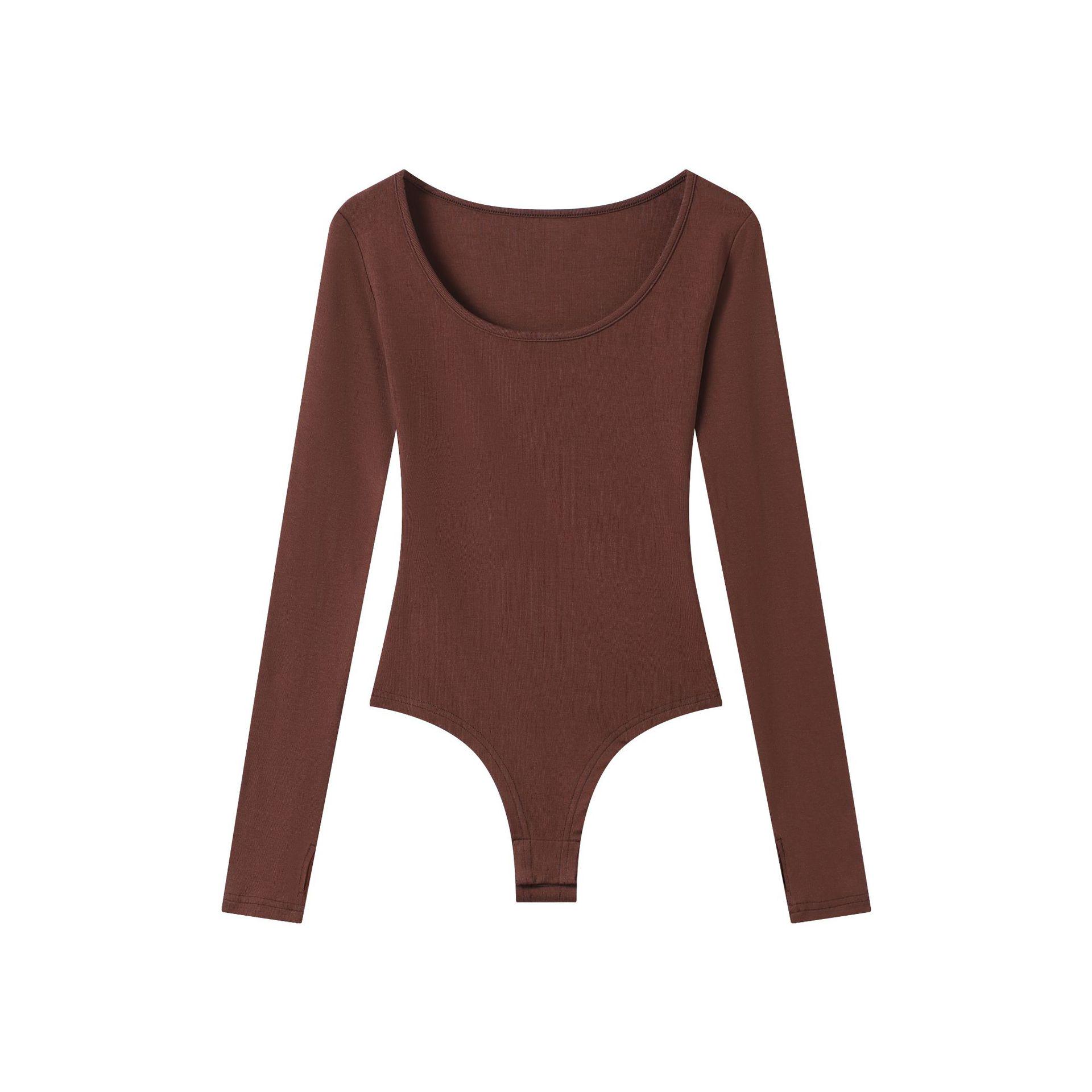 

В наличии: Сексуальный американский боди с U-образным вырезом и длинными рукавами - Приятный к коже хлопок с эффектом ню , Базовая футболка облегающего кроя XS кофейный