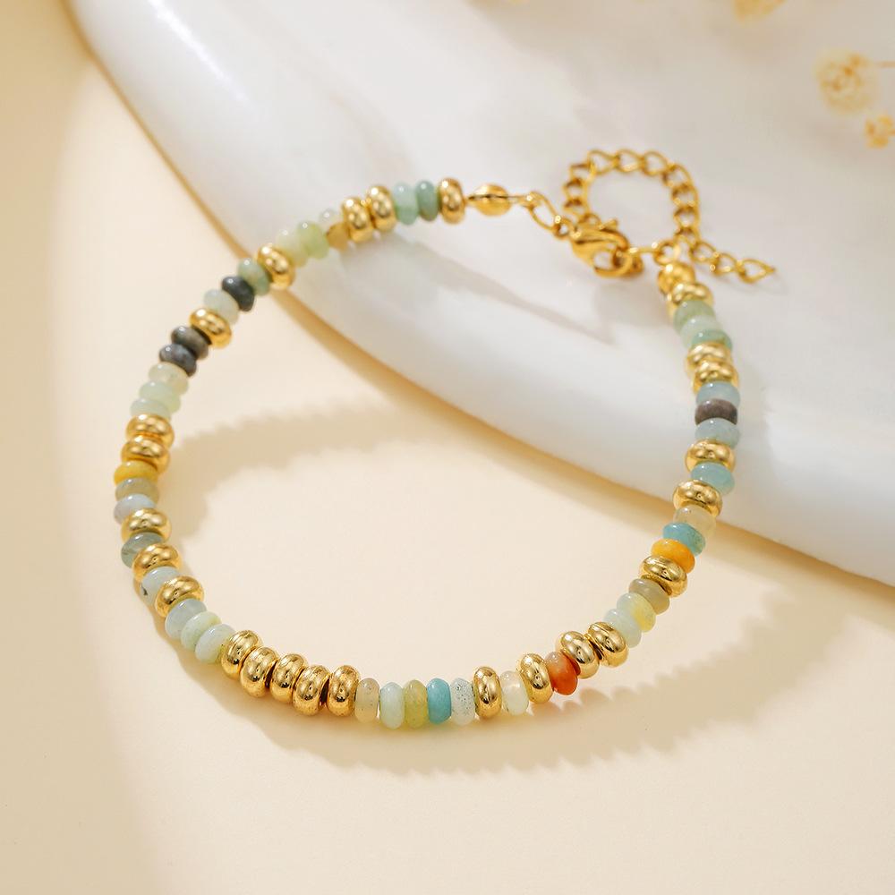 Colored natural stone necklace, dopamine beaded bracelet, collarbone chain, light luxury niche jewelry.