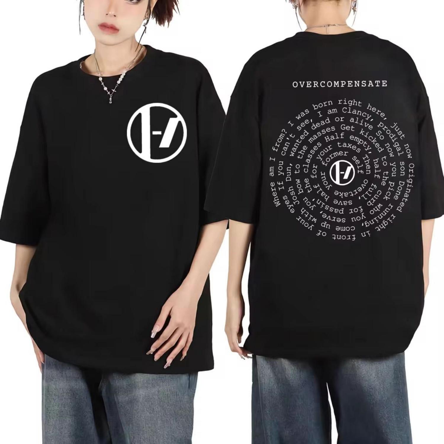 

Футболка з лірикою Twenty One Pilots Overcompensate The Clancy World Tour 2024 Футболки Чоловічі Жіночі Мода Рок Хіп-хоп Футболки XXXXXL чорний