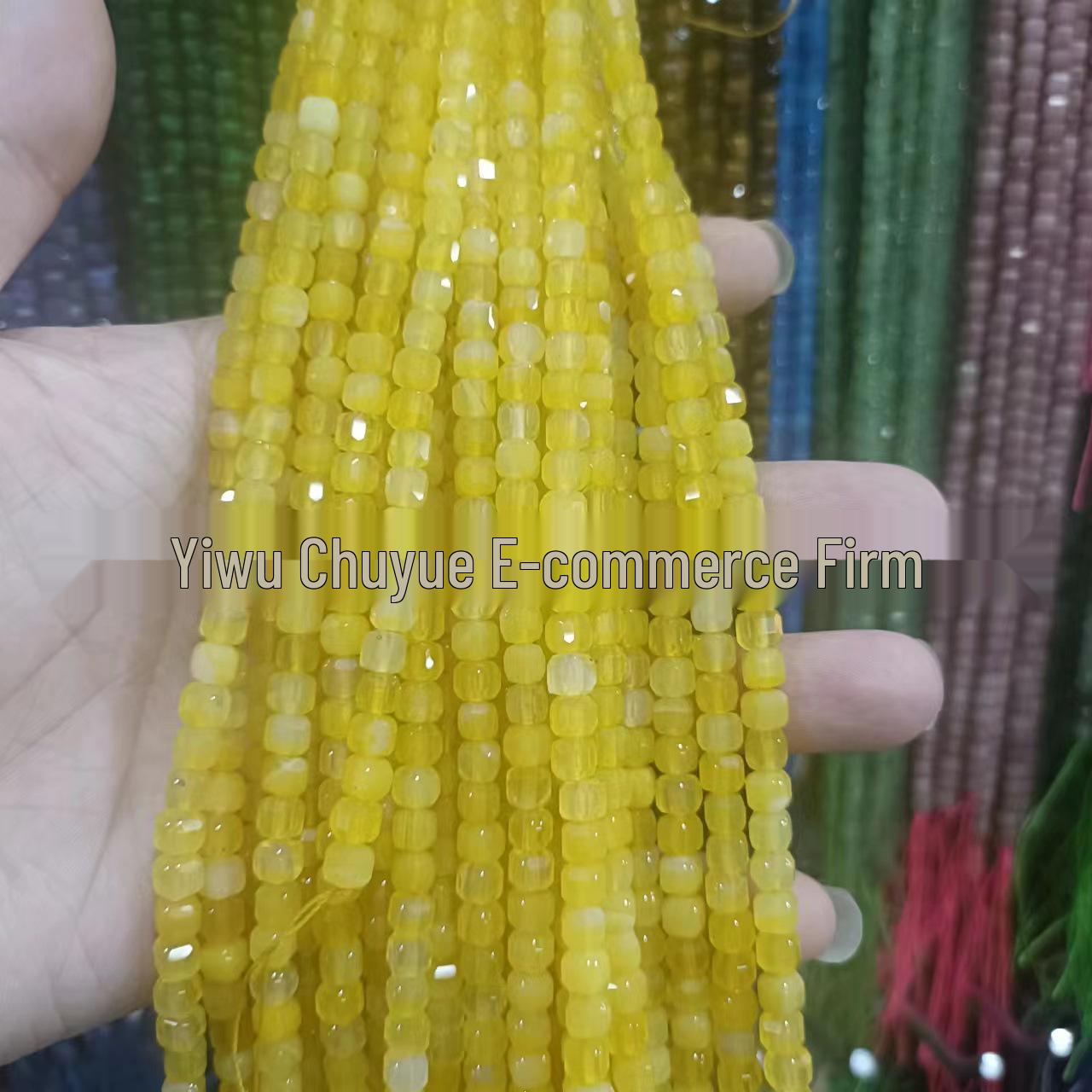 

Граненые кубики из натурального камня 6x6 мм для изготовления украшений своими руками 6mm (Approx. 61 beads per strand)