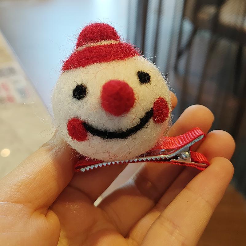 Flauschige Weihnachts-Haarspangen für Kinder - Rentier-, Weihnachtsmannmützen- und Schneemann-Designs