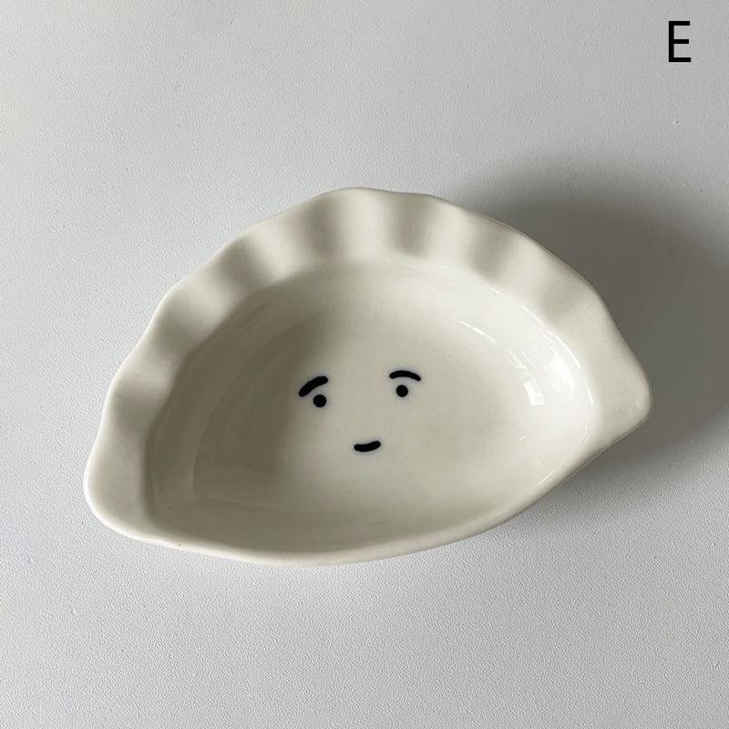 

Triangular Rice Ball Flavor Disc Simplicity Household Creative Hot Pot Dipping Dish Vinegar Disc Lovely Sesame Dots Ceramic Dish