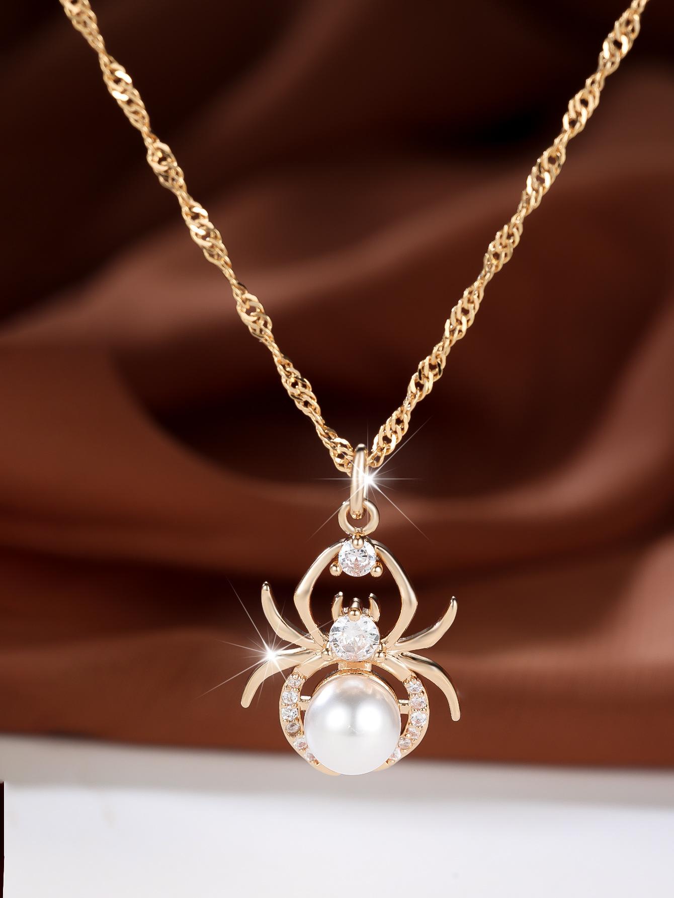 

Sweet and cool spider pearl gold full diamond spider collarbone chain, personalized neck decoration