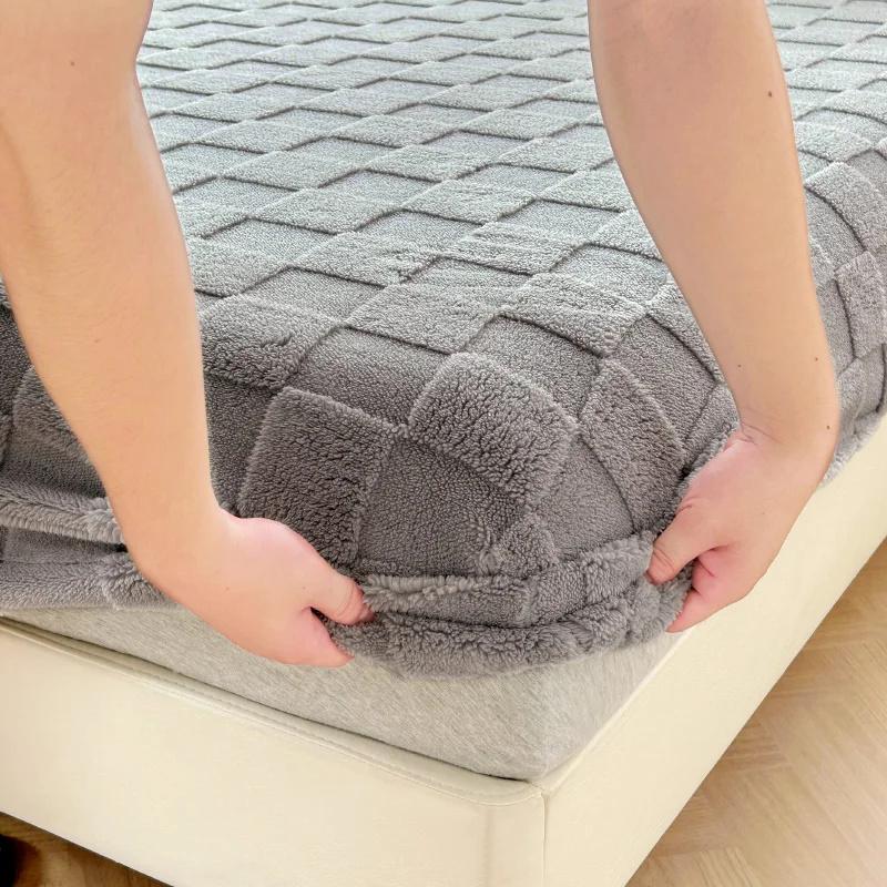 Coral Velvet Bedsheet Bedspread Milk Velvet Mattress Protective Cover Winter Plush Insulation Bedspread Single Queen King Size